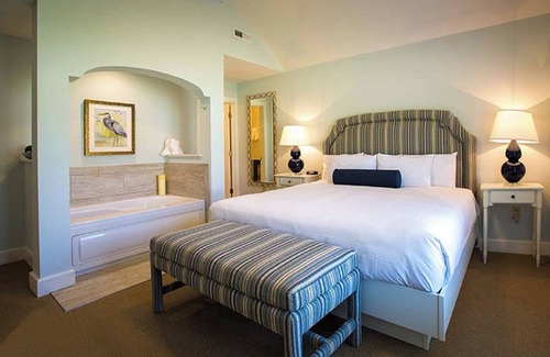 Lackey Resort | 3 Units: 4BR Estate Sleep 14, 4BR Towns Sleep 12, 1BR Estate Sleeps 4 Resort