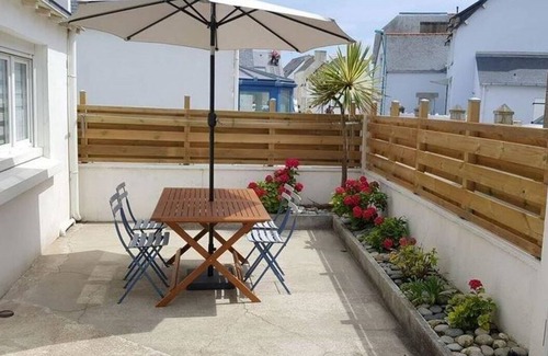 Treffiagat House | 3* vacation home by the sea
