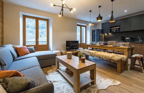 Orelle Apartment | 3 Vallées & cycling cols – Cosy 6–8 stay
