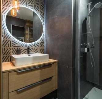 Orelle Apartment | 3 Vallées & cycling Cosy 6 to 8 in the Alps