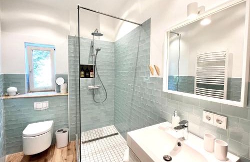 Flensburg Apartment | 3 Zimmer Ferienwohnung Burghof mit Balkon im Herzen Flensburgs