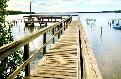 Southside Rural Community House | 30-90 Mins. Away from FL Attractions and close to the Gulf Coast Beaches