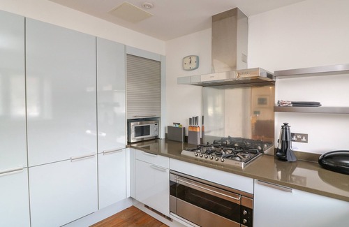 Dartmouth Cottage | 30 Dart Marina