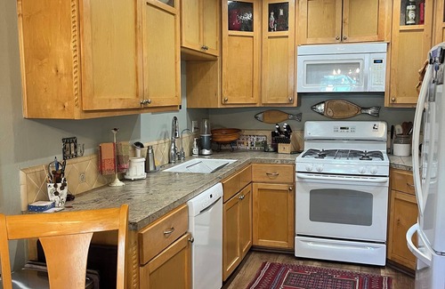 Soquel Condo | 30 Day Stay Capitola Steps to Newbrighton Beach- 2 Bed/1.5 Bath