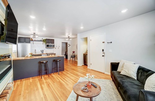 Roselawn Finance Apartment | 30 Day + Stay, Chic Fireside Oasis 2Bed 1 Bath Heart of Pleasant Ridge