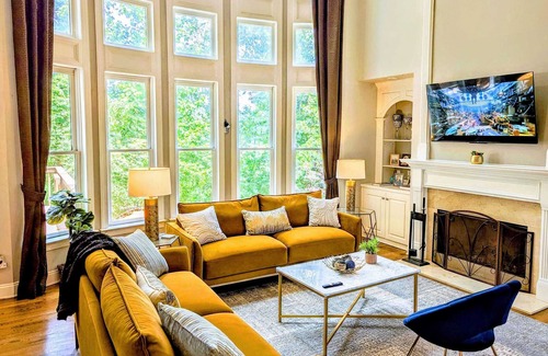 Cumming House | 30 Day Stays Welcome Lake Lanier Pool 7 Bedrooms