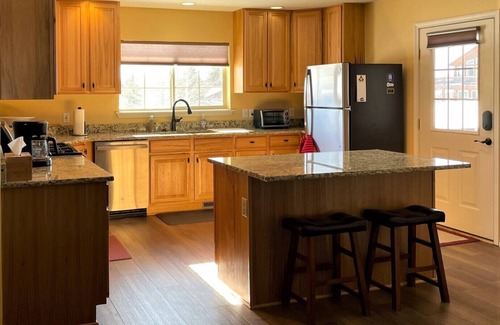 Pagosa Springs House | 30+ DAYS Pagosa Springs ~ FIRE PIT! Pet Friendly! Home Away From Home!