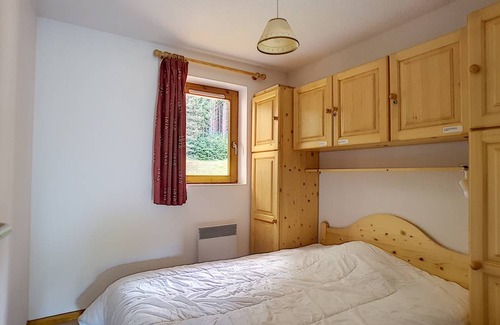 Saint-Jean-dʼAulps Apartment | 30 m² Apartment ∙ 2 bedrooms ∙ 6 guests