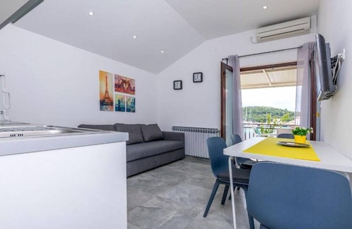 Rogoznica Apartment | 30 m² Apartment ∙ 1 bedroom ∙ 2 guests