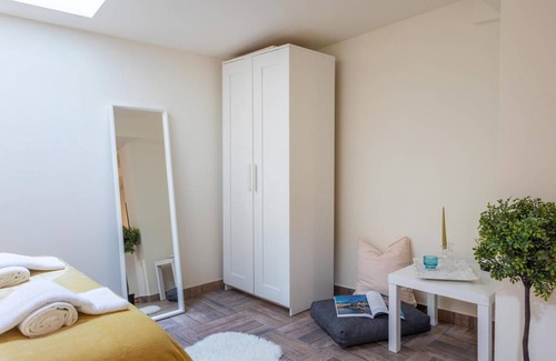 Zagreb Apartment | 30 m² Apartment ∙ 5 guests