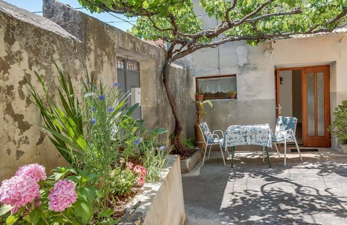 Veli Losinj Apartment | 30 m² Apartment ∙ 1 bedroom ∙ 2 guests