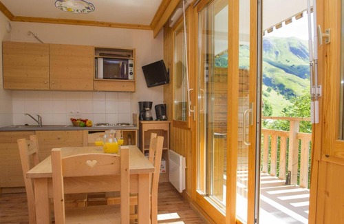 Saint-Sorlin-d'Arves Apartment | 30 m² Studio flat ∙ 1 bedroom ∙ 4 guests