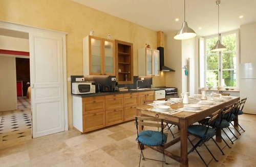 Bellavilliers House | 300 m² House ∙ 6 bedrooms ∙ 14 guests