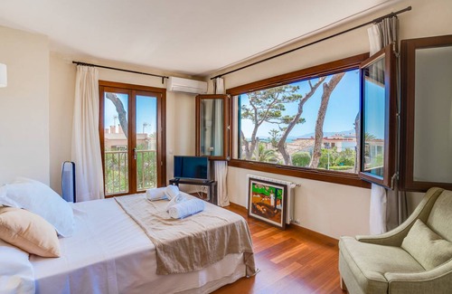 Can Pastilla Villa | 300 m² Villa ∙ 4 bedrooms ∙ 7 guests