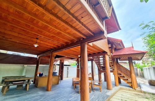 Bang Khen House | 300 Years Old Wooden House w 3 Bedrooms and big Yard