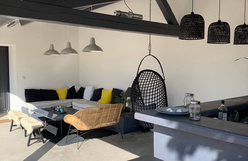 L'Epine House | 300m from the beach, house with terrace and large private garden