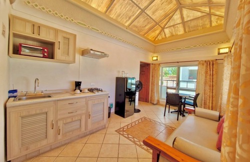 Centro - Supmza 001 Apartment | 301 Junior Suite with Balcony and Full Kitchen