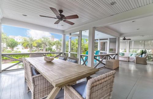 Isle of Palms House | 302 Charleston by AvantStay Stunning Private Pool