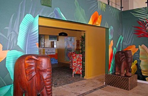 Amanzimtoti Bed & Breakfast | 305 Guest House