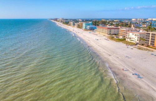 Madeira Beach House | 305 - Skyline