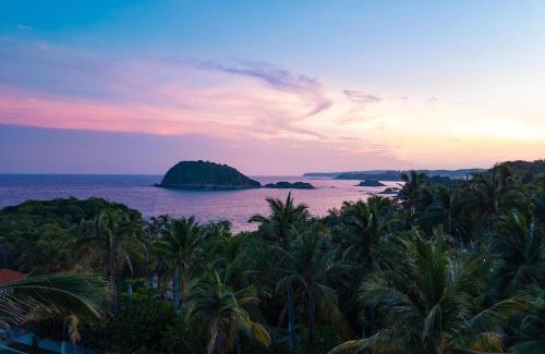Santa Maria Huatulco Villa | 3067 - Casa Blanca