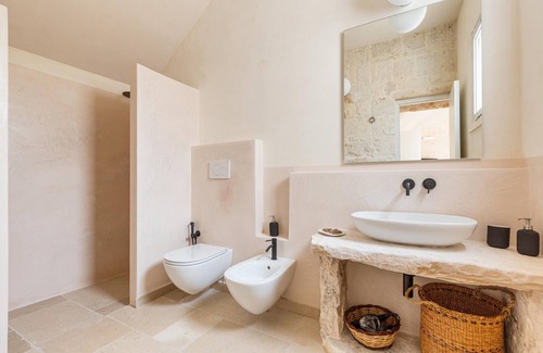 Ceglie Messapica Bed & Breakfast | 3070 Masseria Macchia- Suite Matrimoniale 3 by Barbarhouse