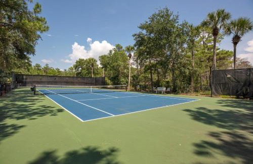 Gulf Place House | 30A Endless Summer by AvantStay 1 Block to Beach Pool Tennis
