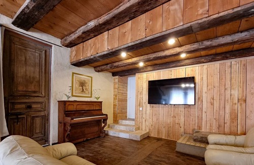 Les Mages Villa | 30ILLE Moulin de Soie