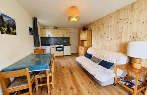Plan Peisey Apartment | 30m from ski slopes, 1st floor, balcony, tv, ski locker, 40m², Peisey-Vallandry