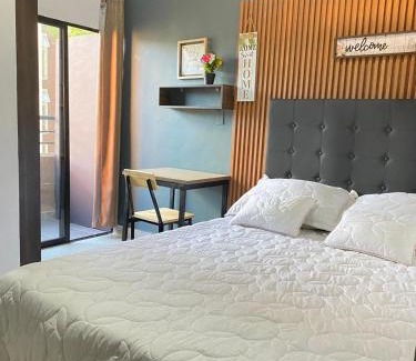 Suramericana Apartment | 31 BELLO APARTAMENTO CON BALCON EN LAURELES ESTADIO