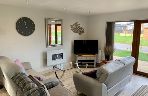 Fitling Resort | 31 Cherry East Riding of Yorkshire Hot Tub & Fishing