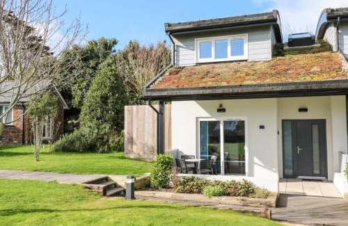 Porth House | 31 Garden Villas