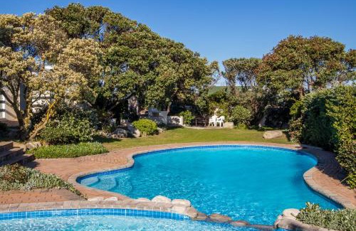 Westcliff Apartment | 31 Tobago Bay