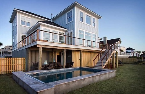 Sullivan's Island House | 3109 Marshall Blvd by AvantStay | Incredible Ocean Views | Beach Front | Pool