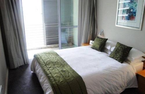 Victoria and Alfred Waterfront Apartment | 312 HARBOUR BRIDGE
