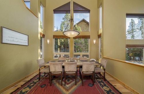 Woodmoor House | 318 m² House ∙ 3 bedrooms ∙ 10 guests