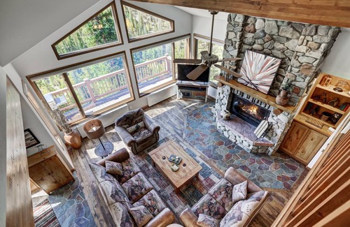 Dunkin Hill House | 318 m² House ∙ 4 bedrooms ∙ 10 guests