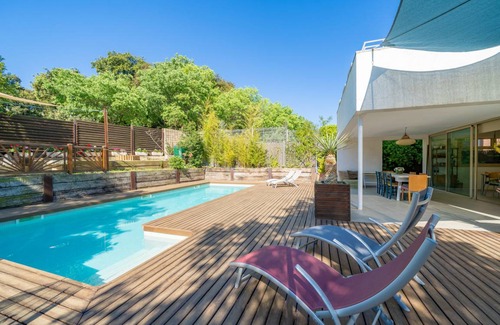 Argentona Villa | 318 m² Villa ∙ 4 bedrooms ∙ 8 guests