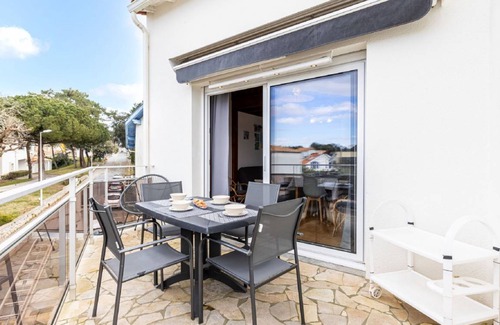 Saint-Palais-sur-Mer Apartment | 32 m² Apartment ∙ 1 bedroom ∙ 4 guests