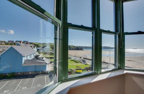 Little Haven Apartment | 32 St Brides Bay View Apts