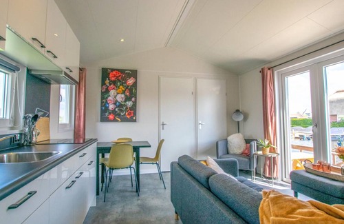 Municipality of Stichtse Vecht Ski Chalet | 33 m² Chalet ∙ 2 bedrooms ∙ 4 guests