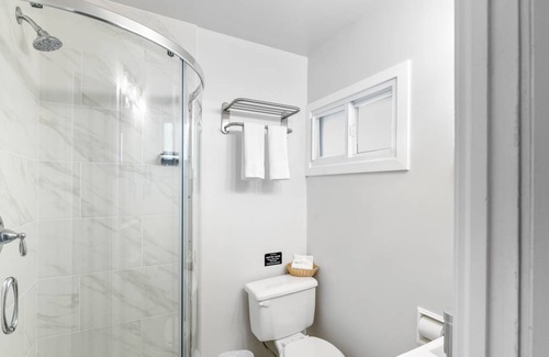 Hampton Bays Cabin | 33 m² Private room ∙ 2 guests