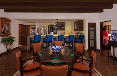 El Rosarito House | 331 m² House ∙ 4 bedrooms ∙ 10 guests