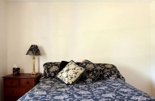 Dolphin's Cove House | 332/A Dolphin / Perfect getaway!