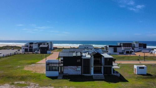 Jeffreys Bay Apartment | 33D Kabeljauws Beach