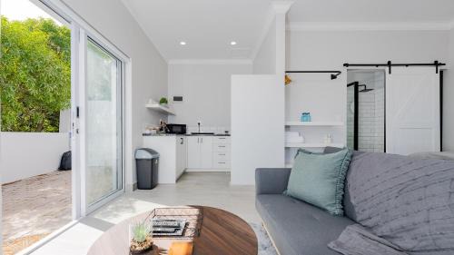 L'Agulhas Apartment | 34.4 Degrees South Studio Apartment