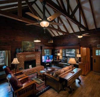 North Wawona Ski Chalet | 34 Grandmas Cabin