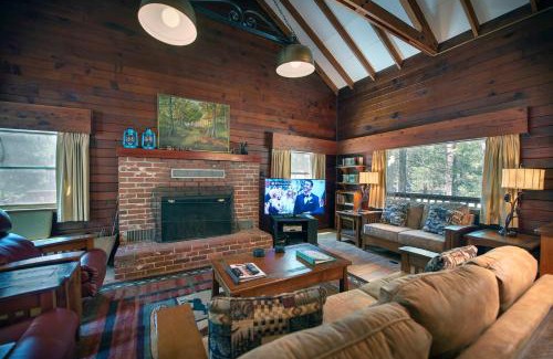 North Wawona Ski Chalet | 34 Grandmas Cabin