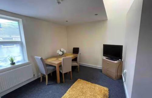 Uplands House | 34 - Room 3 - Uplands