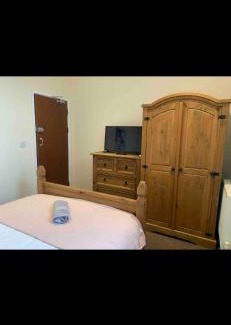 Uplands House | 34 - Room 4 - Uplands